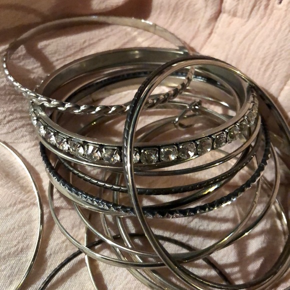 Bangle bracelets - Picture 2 of 2